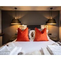 The Cocktail Lounge - sleeps 2 guests in 1 bedrooms