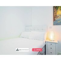 Stylish Central Studio With Hanging Chair – APT 2