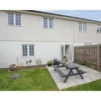 Walk To Beach - Sea View - Free Parking -free Wifi