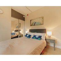 Spacious 1-bed Stay Close To City And Transit Links