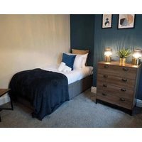 Coastal Comfort 3-Bed Scarborough Retreat