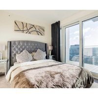 Riverside Penthouse | 2BR | 2BA ensuite | 6Guest