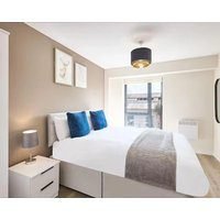 2 Bed Flat - Sleeps 6 - Parking - Wifi