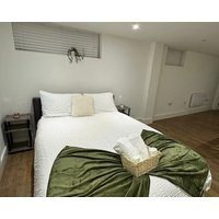 Marvelous 3-bedroom Apartment In Hounslow