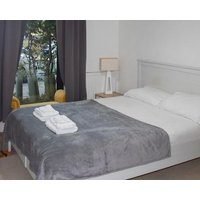 Stylish 1-bed Near Canary Wharf With Patio