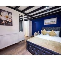 Courtyard Lodge -room 8 On Suite