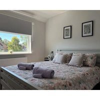 4-bed home family friendly and perfect for professionals. Heart of Bham/Solihull