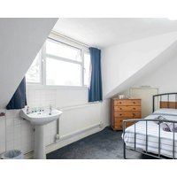 Pebbles guest house room 8