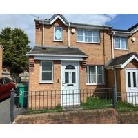 Stylish 3 Bed Home Parking City Centre