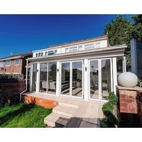 3 BR House With Free Parking Garden & Fast Wifi