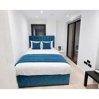 Greenstreet Apartment in London