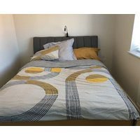 Ensuite double room in house. Quiet neighbourhood with parking space.