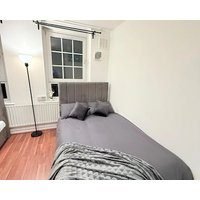 East End Escape -2 bedroom for 6ppl near Central LONDON- 3mins to DLR overground