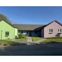 Cosy Coastal Cottage Seasonal Heated Outdoor Pool FootGolf Games Field Playframe Scalextric.