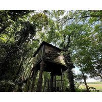 Tree House - Hot Tub on balcony