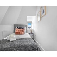 Cardiff City Base Modern 2-bed Apartment