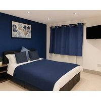 Modern 1 Bedroom Bungalow Prime Heathrow Location