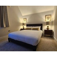 The Minimalist's Retreat Oxford