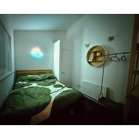 The Duff 1 Bed Flat Walk to Marina Shops and Train