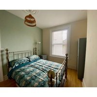 2 Bed Boscombe Beauty by the sea !