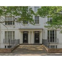 Apartment - Sleeps 6 & Near Station