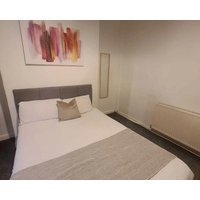 Two bedroom close to city