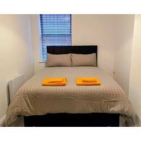 Modern 1 Bedroom Apt 3 near City Centre