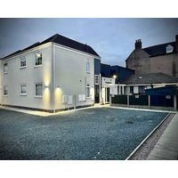 Yastayzzz @Studio 4 Bransford Rd - Modern Studio with Parking!