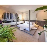 High Tree - Stylish Detached Home