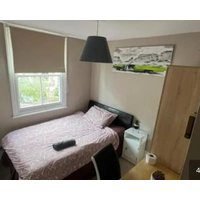Elephant and castle zone 1 central London room