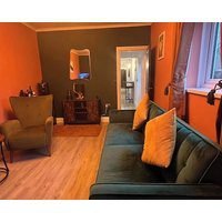 Stylish 2bed Ground Floor Flat With Private Garden