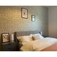 Home feel and warm apartment in M16