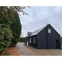 Pets - Garden - Parking - Sleeps 2