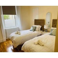 Near Hampden - Parking - Wifi - Sleeps 6