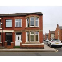 4-BR Liverpool House Free Parking
