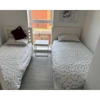 Pristine & Cozy 3 bed 2 Bath Apartment in a Great Location