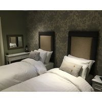 Greyhound Inn Wilton