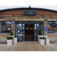 Knowsley Inn & Lounge