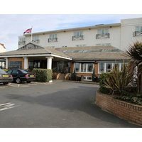 Inn On The Prom At The Fernlea Hotel