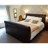 Magpies Restaurant with Rooms