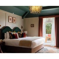 Coach & Horses Hotel