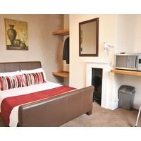 Central Hotel Cheltenham by Roomsbooked