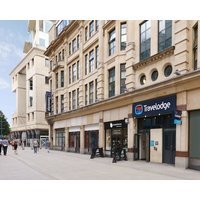 Travelodge Cardiff Central Queen Street