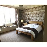 Broadway Country House