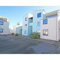 A Mid-Terrace Property With Lovely View Over The Harbour Porthmadog And The Sea