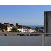 Edward Street Balcony Apartment