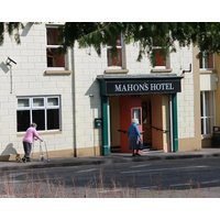 Mahon's Hotel
