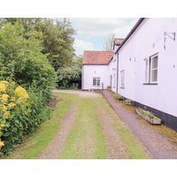 White Cottage Annexe Pet Friendly In Tenby Ref 922678