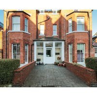 Carisbrooke House Apartment 6