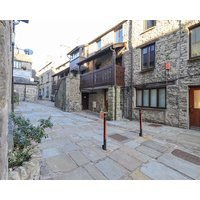 9 Camden Building Family Friendly In Kendal Ref 17785